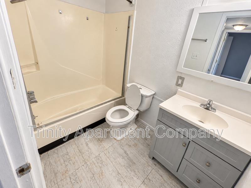 124 General Arnold St Ne - Photo 6 of 7