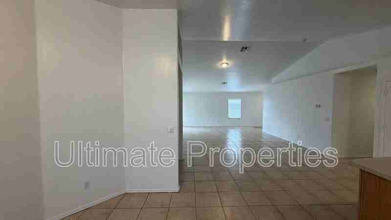7145 W Maryland Ave - Photo 4 of 24
