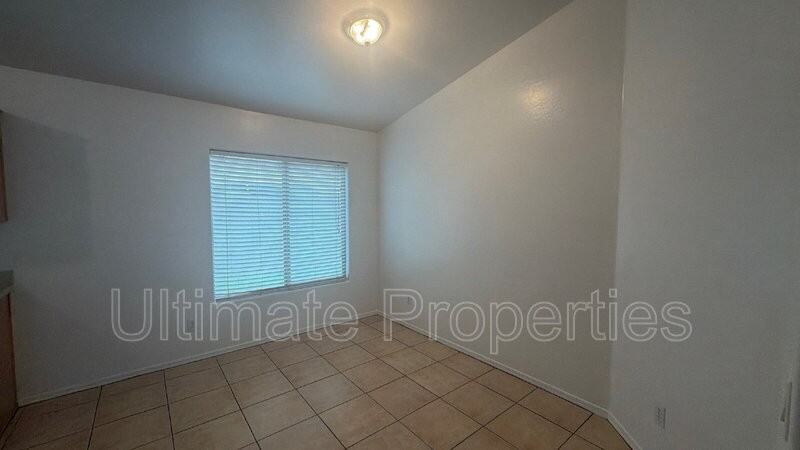 7145 W Maryland Ave - Photo 6 of 24