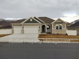featured image of 1872 N Frost Dr