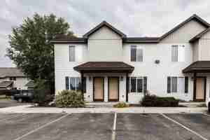 featured image of 446 W 6th S #302