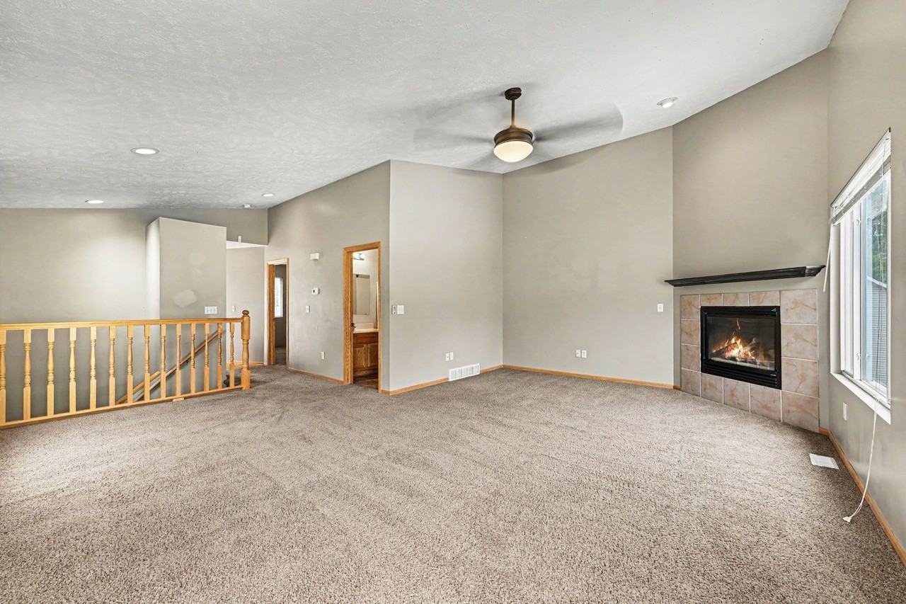 5617 Decatur St - Photo 3 of 13