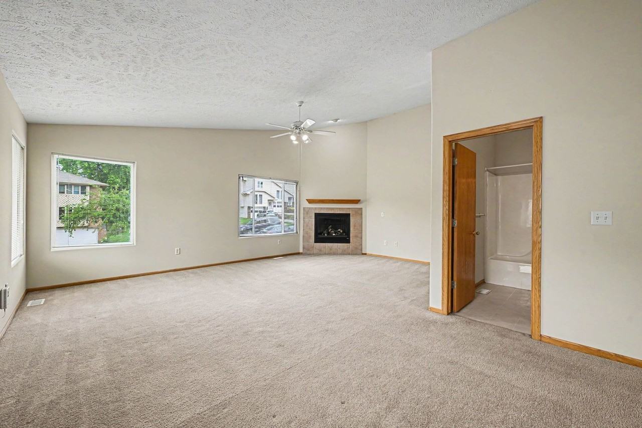 5619 Decatur St - Photo 3 of 12