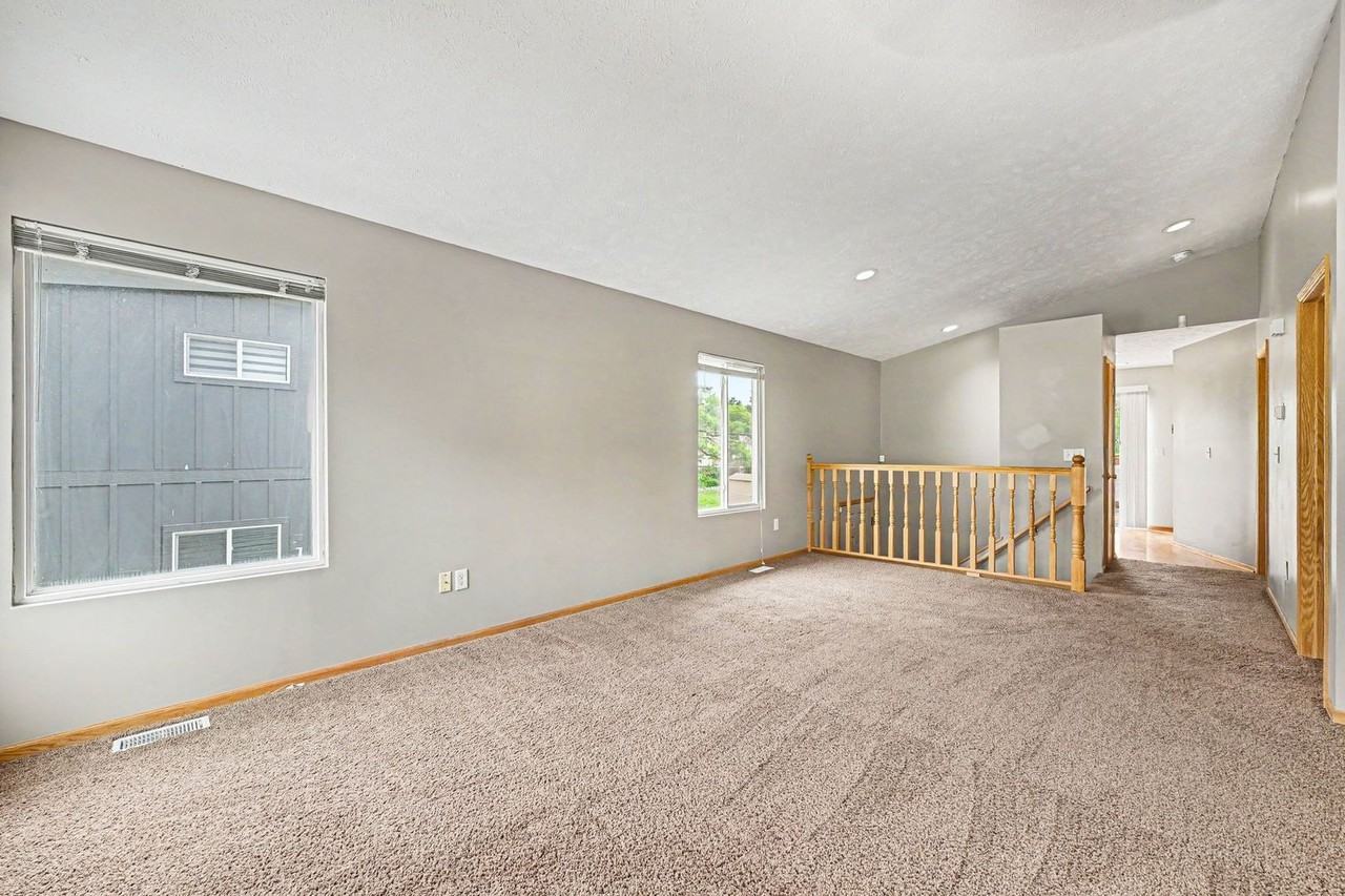 5619 Decatur St - Photo 4 of 12