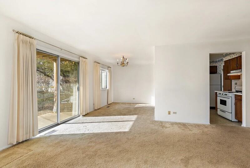 609 Berkley Ct #X1 - Photo 5 of 12