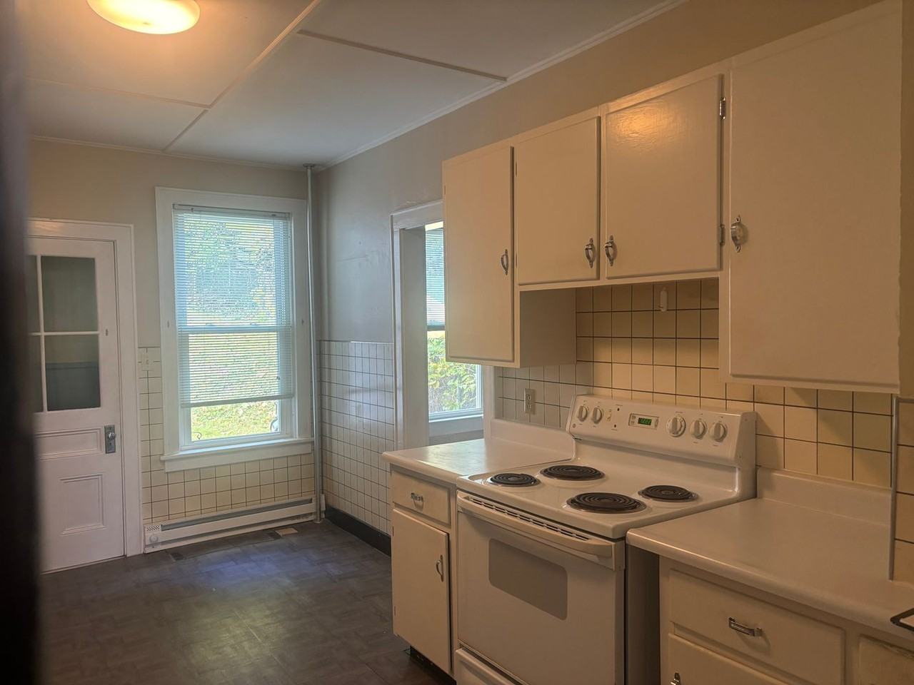 105 Friend St #A - Photo 2 of 12