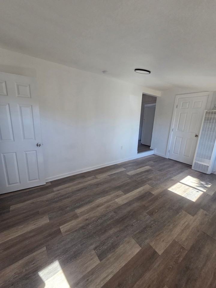 3714 E State Highway 20 #2 - Photo 2 of 8