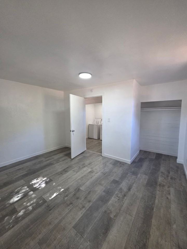 3714 E State Highway 20 #4 - Photo 2 of 10