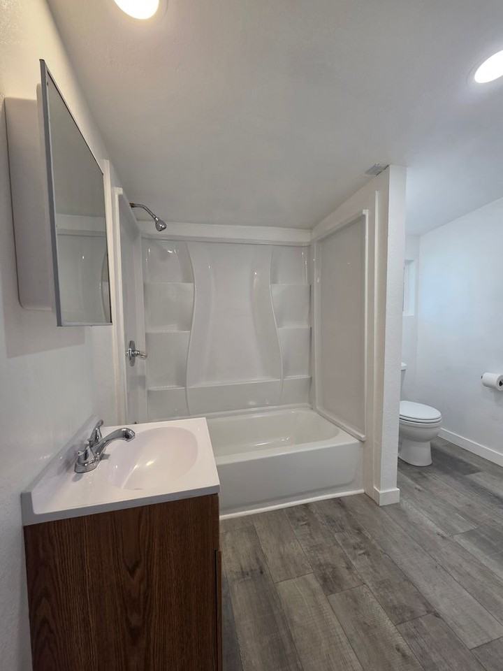 3714 E State Highway 20 #4 - Photo 7 of 10