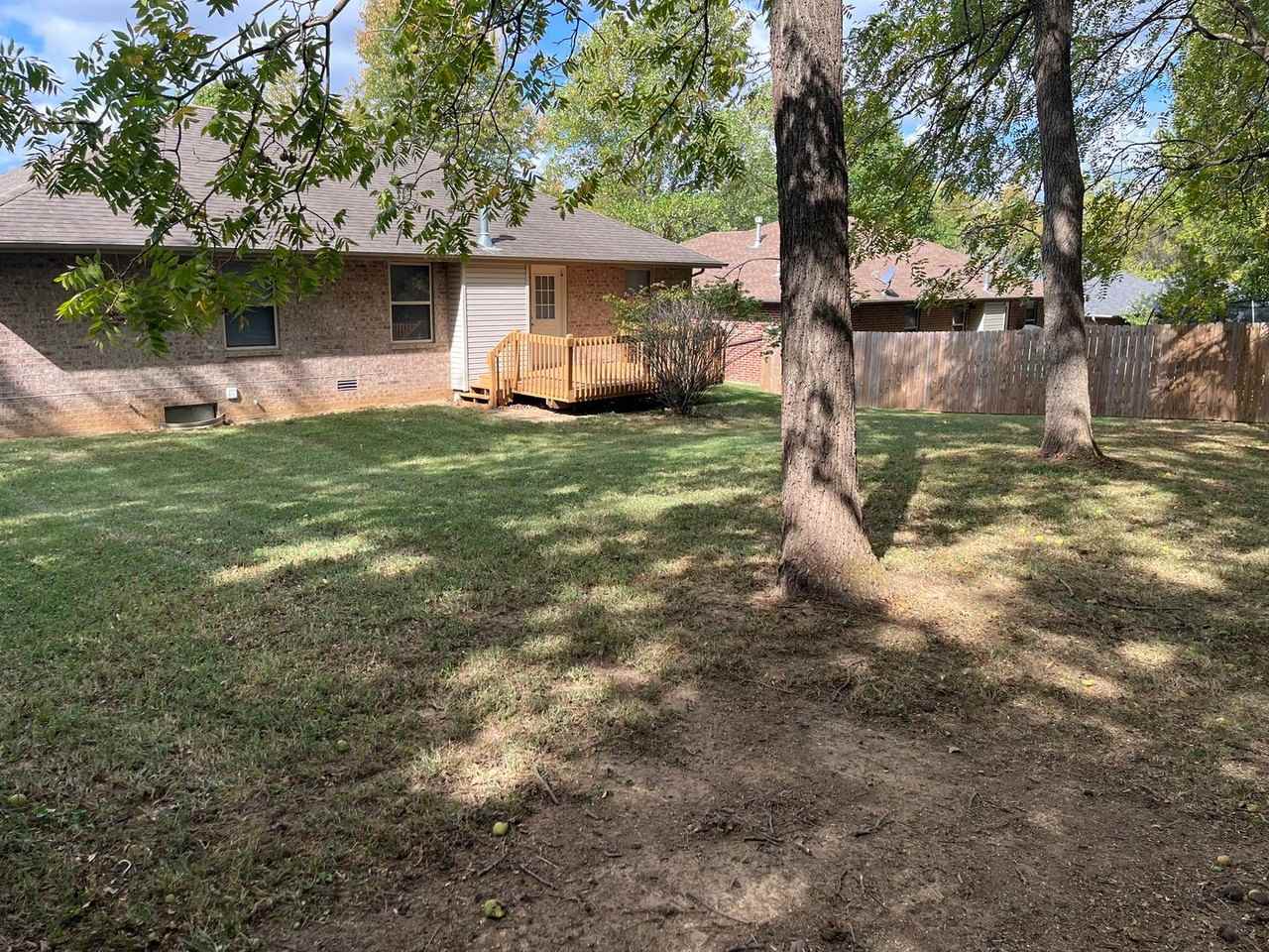 4312 S Hemlock Ave - Photo 7 of 19