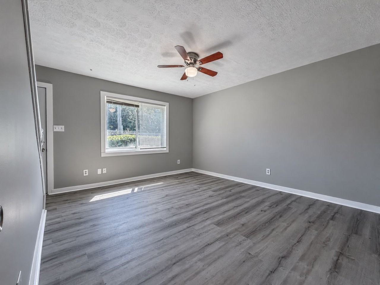 902 902 Bolton Road SW - B2 #B2 - Photo 4 of 13