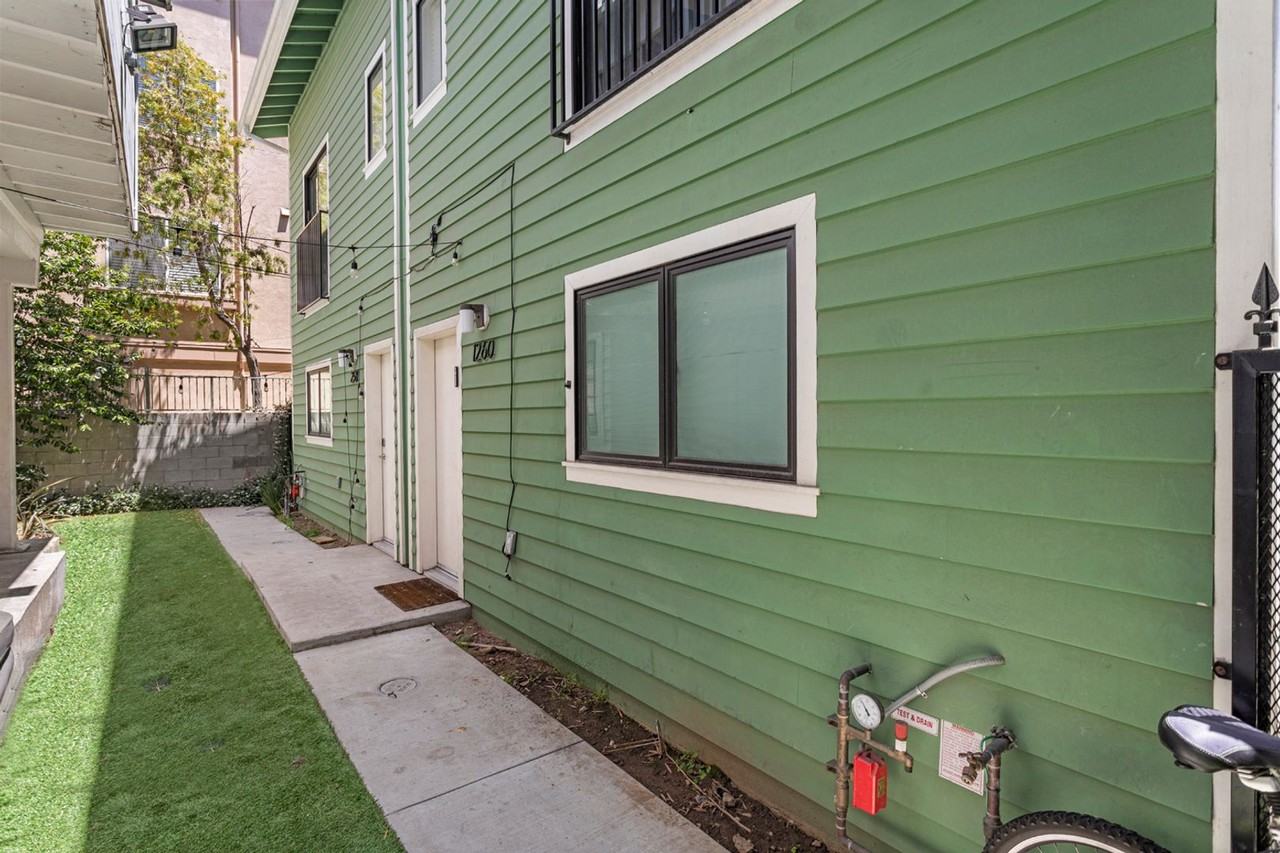 Adams Houses - Photo 2 of 31