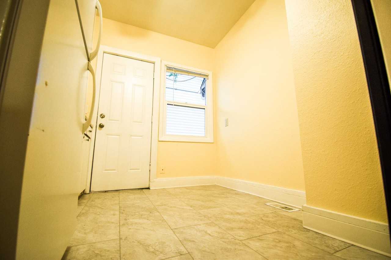 1724 Ne Killingsworth St - Photo 4 of 20
