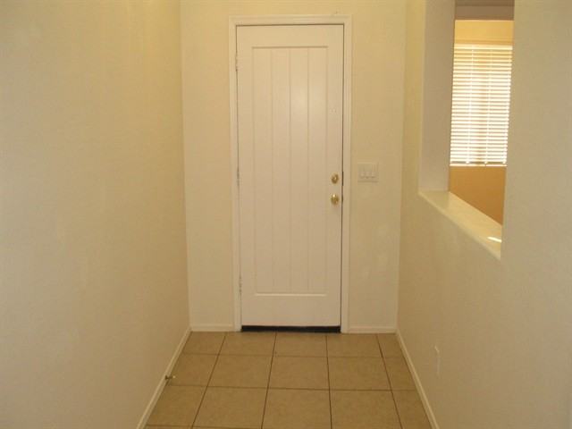 2827 S 74th Dr - Photo 3 of 23