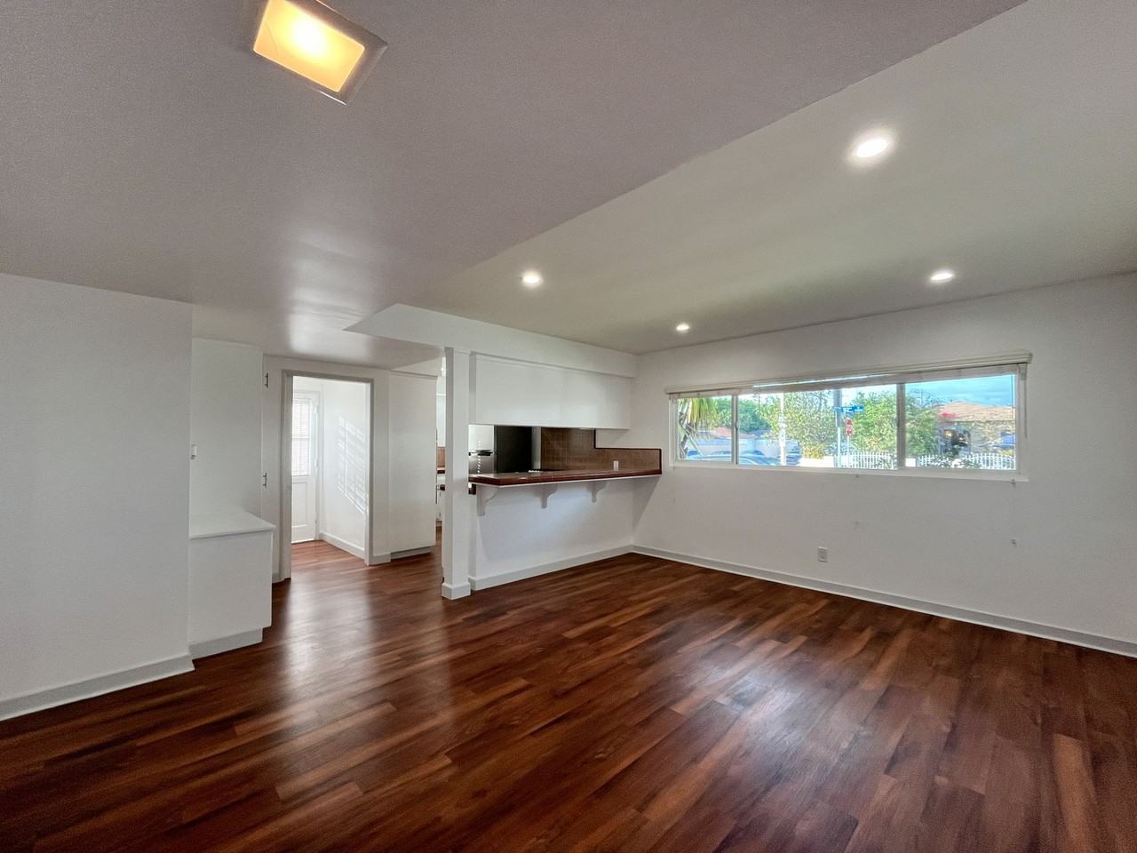 3556 W 113th St - Photo 4 of 20