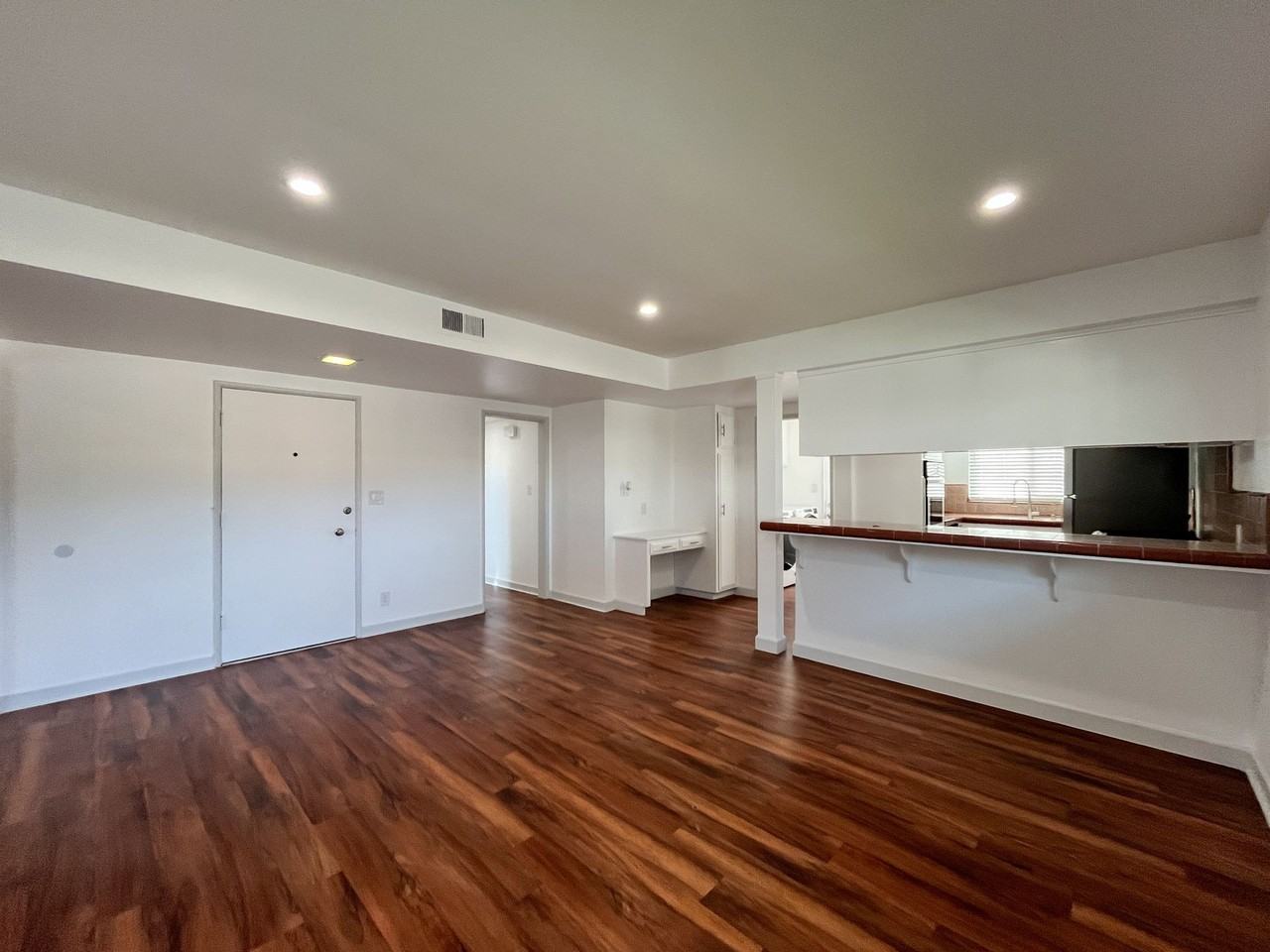 3556 W 113th St - Photo 6 of 20