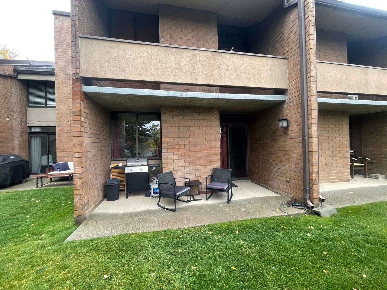1704 Captain Molly Dr - Photo 2 of 18