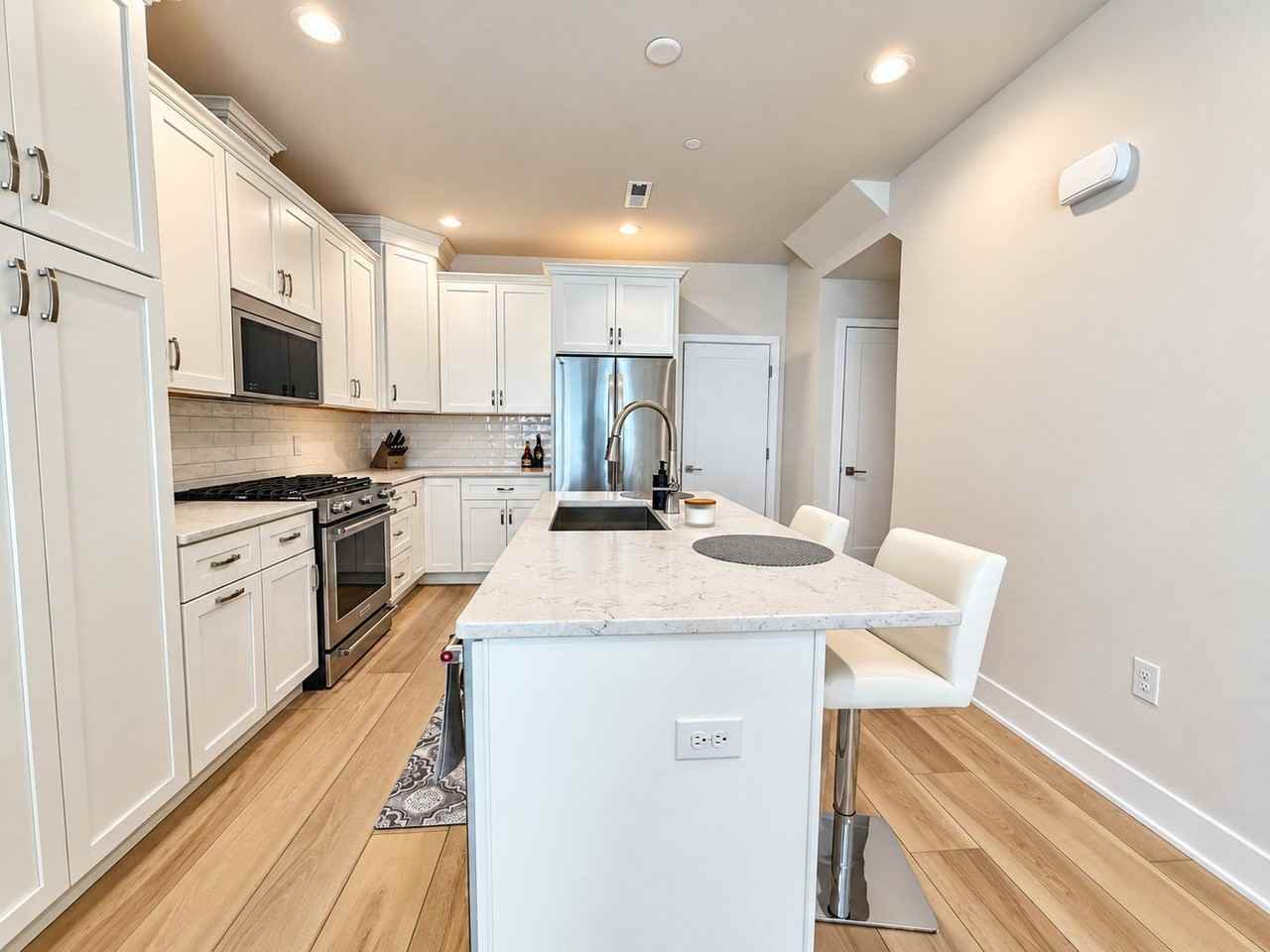 2170 Northbank Pl - Photo 3 of 14