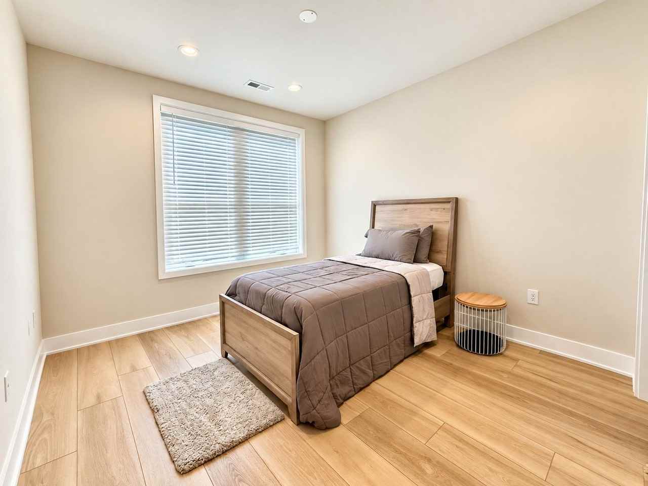 2170 Northbank Pl - Photo 7 of 14
