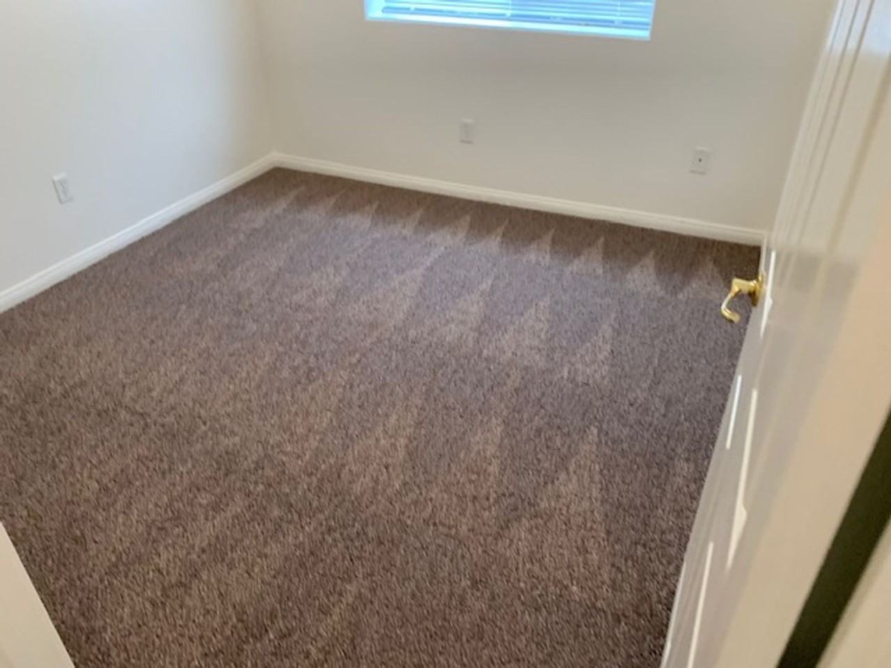 523 Yellow Meadow Court Bakersfield, CA 93308 - Photo 2 of 11