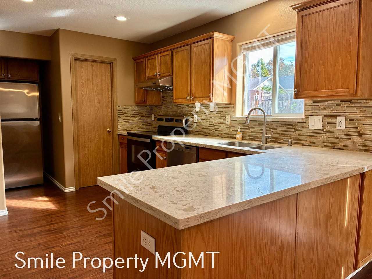 3308 Se 89th Ave - Photo 5 of 18