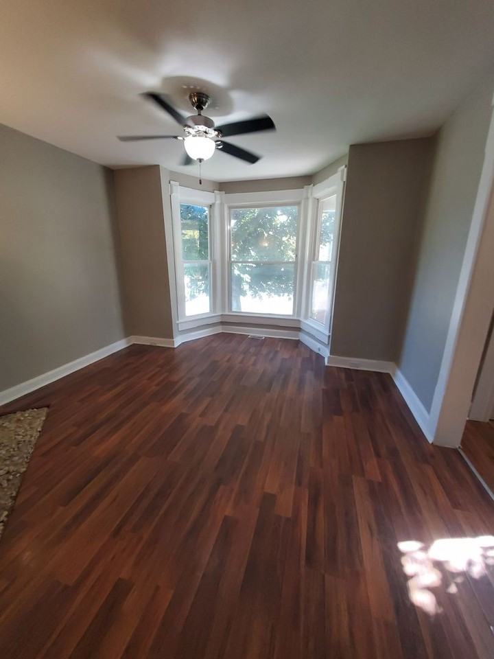855 N 24th St - Photo 3 of 14
