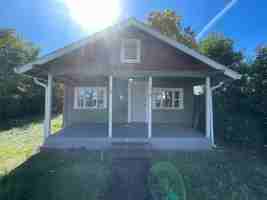 featured image of 213 Bliss St