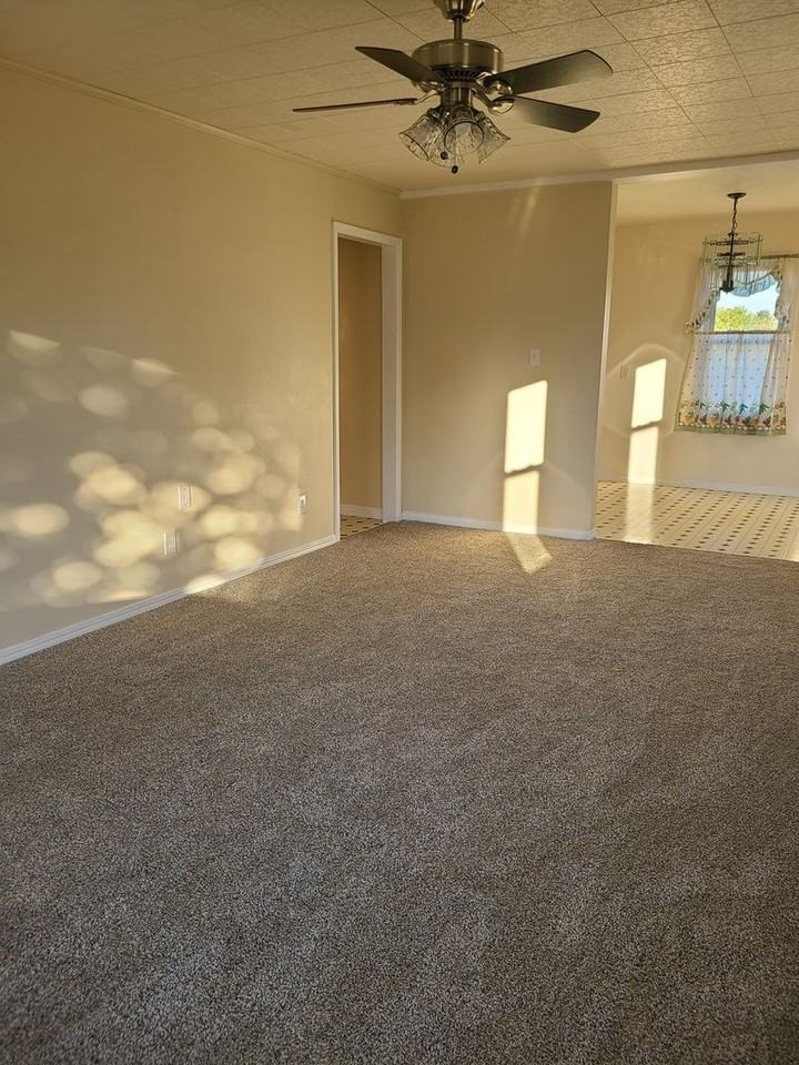 737 E Steed Dr - Photo 4 of 29