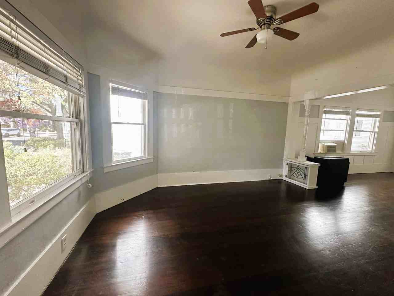 2215 N St - Photo 3 of 9