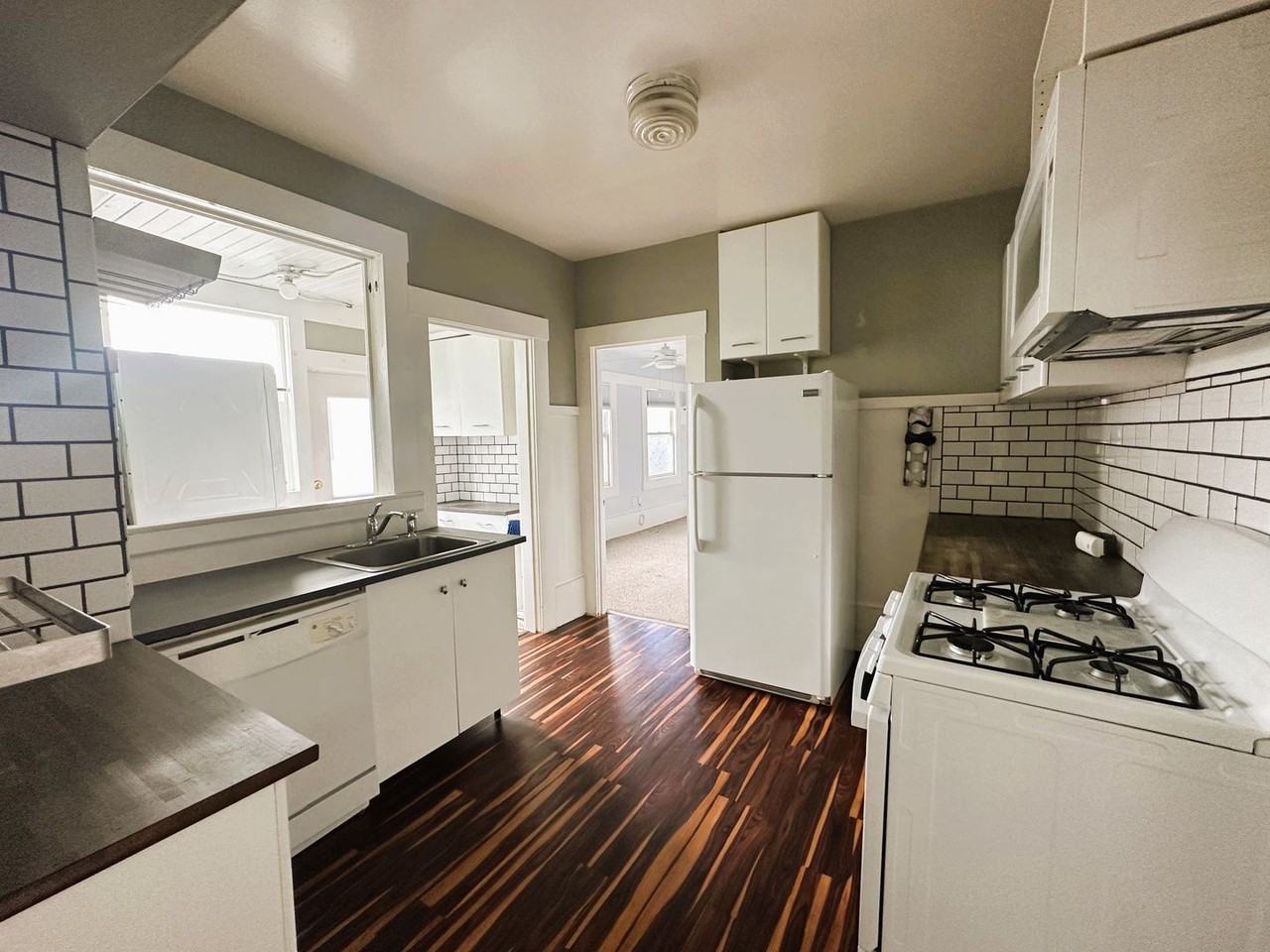 2215 N St - Photo 6 of 9