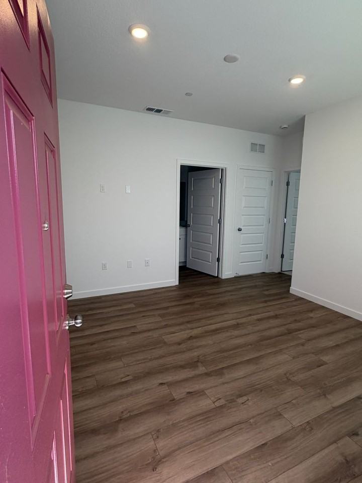 12652 Ironbow Way - Photo 3 of 12