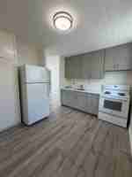 featured image of 915 Birch St