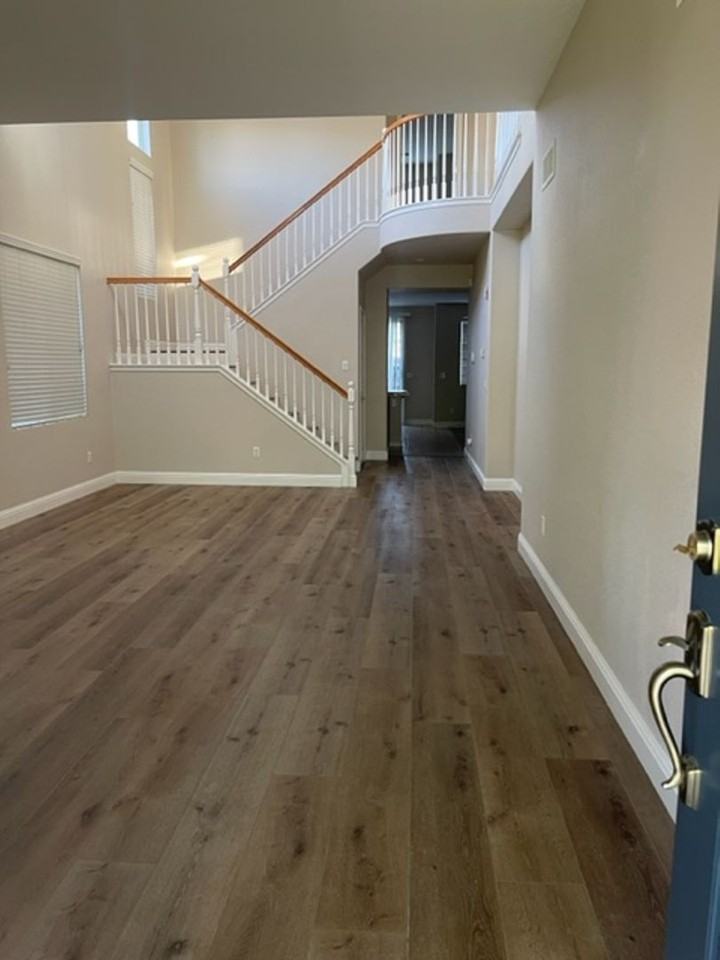 3368 Colchester Ave - Photo 5 of 30