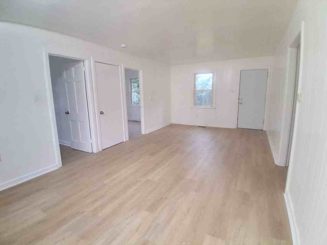 1408 2nd Ave - Photo 2 of 12