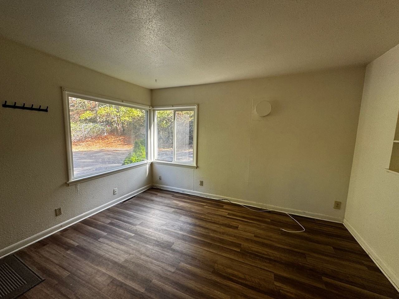1000 Sylvan Way - Photo 4 of 48