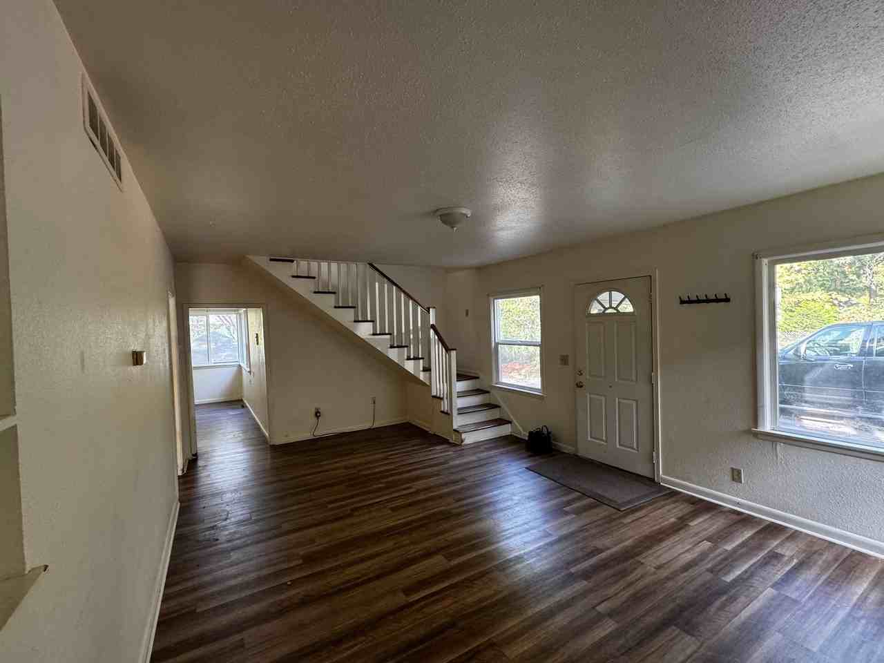 1000 Sylvan Way - Photo 5 of 48