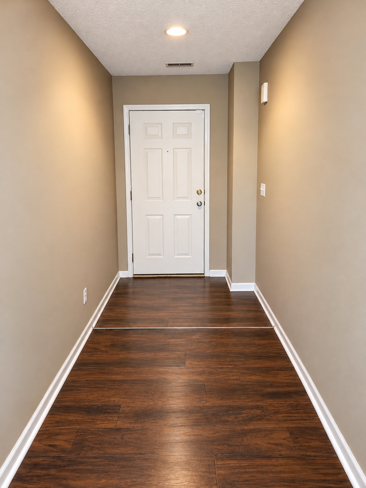 2413 Deerfield Blvd - Photo 2 of 21