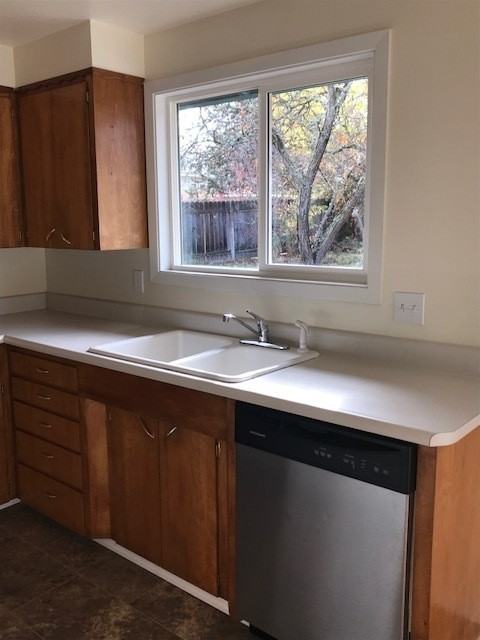 212 W Nevada St - Photo 7 of 13