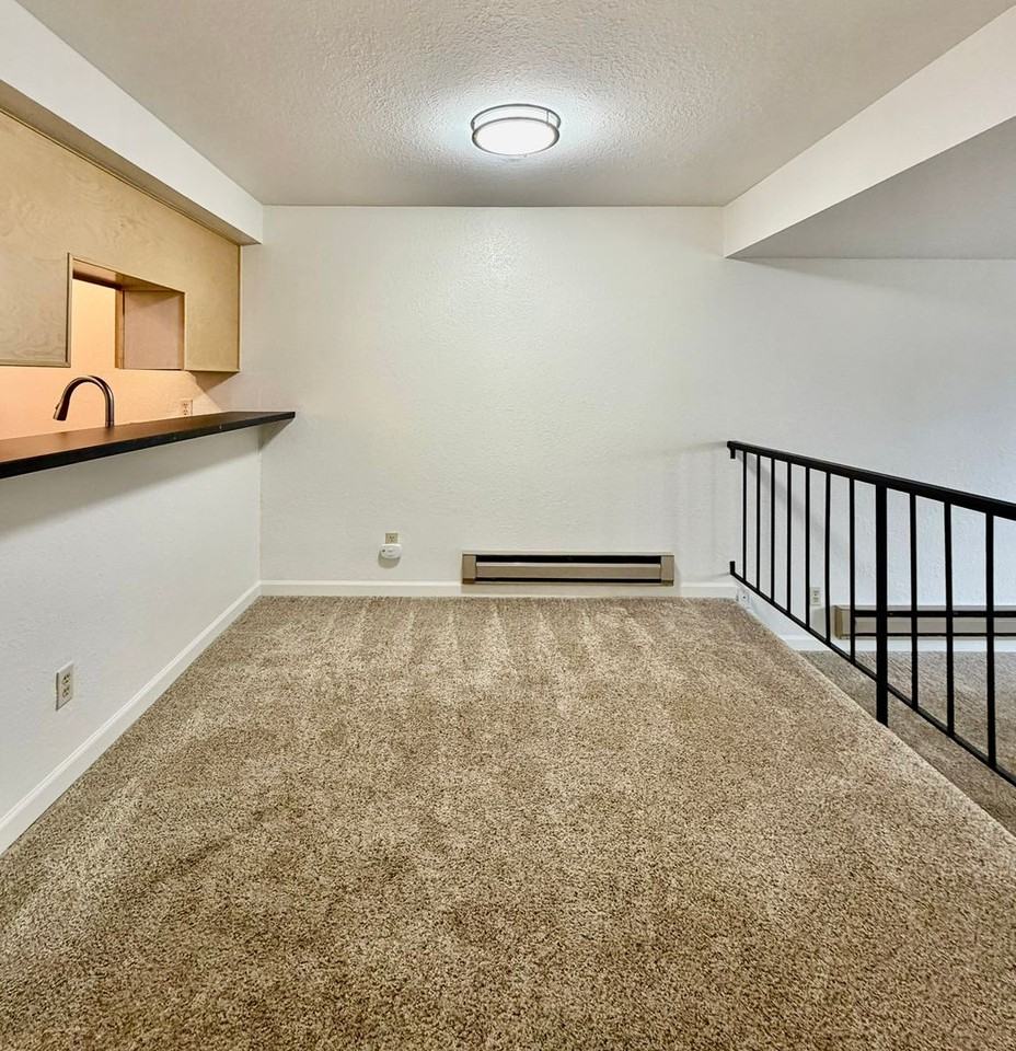 9484 Redmond Woodinville Rd Ne #C205 - Photo 5 of 14