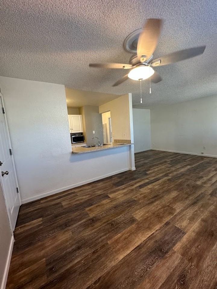 2002 Spruce Cir - Photo 2 of 14