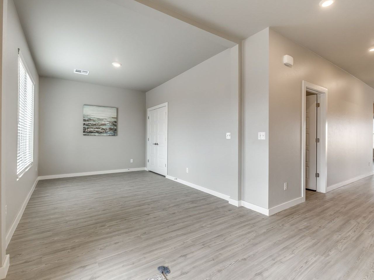 15205 Jasper Ln - Photo 6 of 50