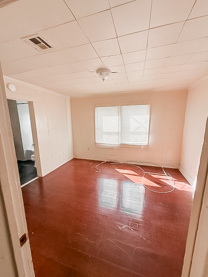 306 Verdun St - Photo 4 of 9