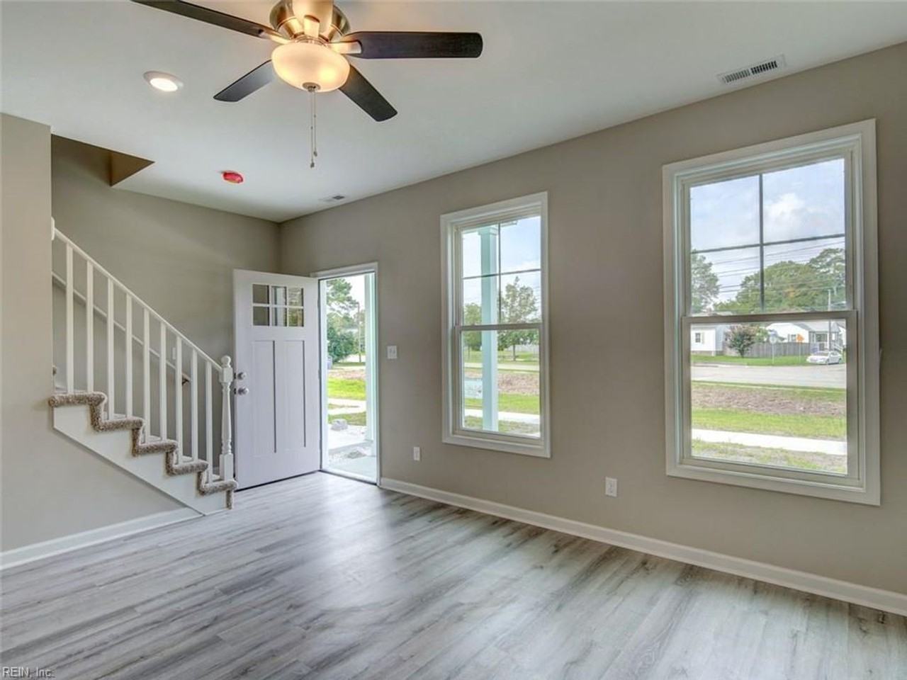 8218 Tidewater Dr - Photo 2 of 19