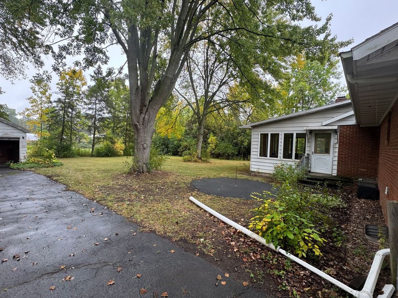 5047 W Taft Rd - Photo 4 of 42