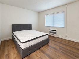 featured image of 1828 Victorian Ave