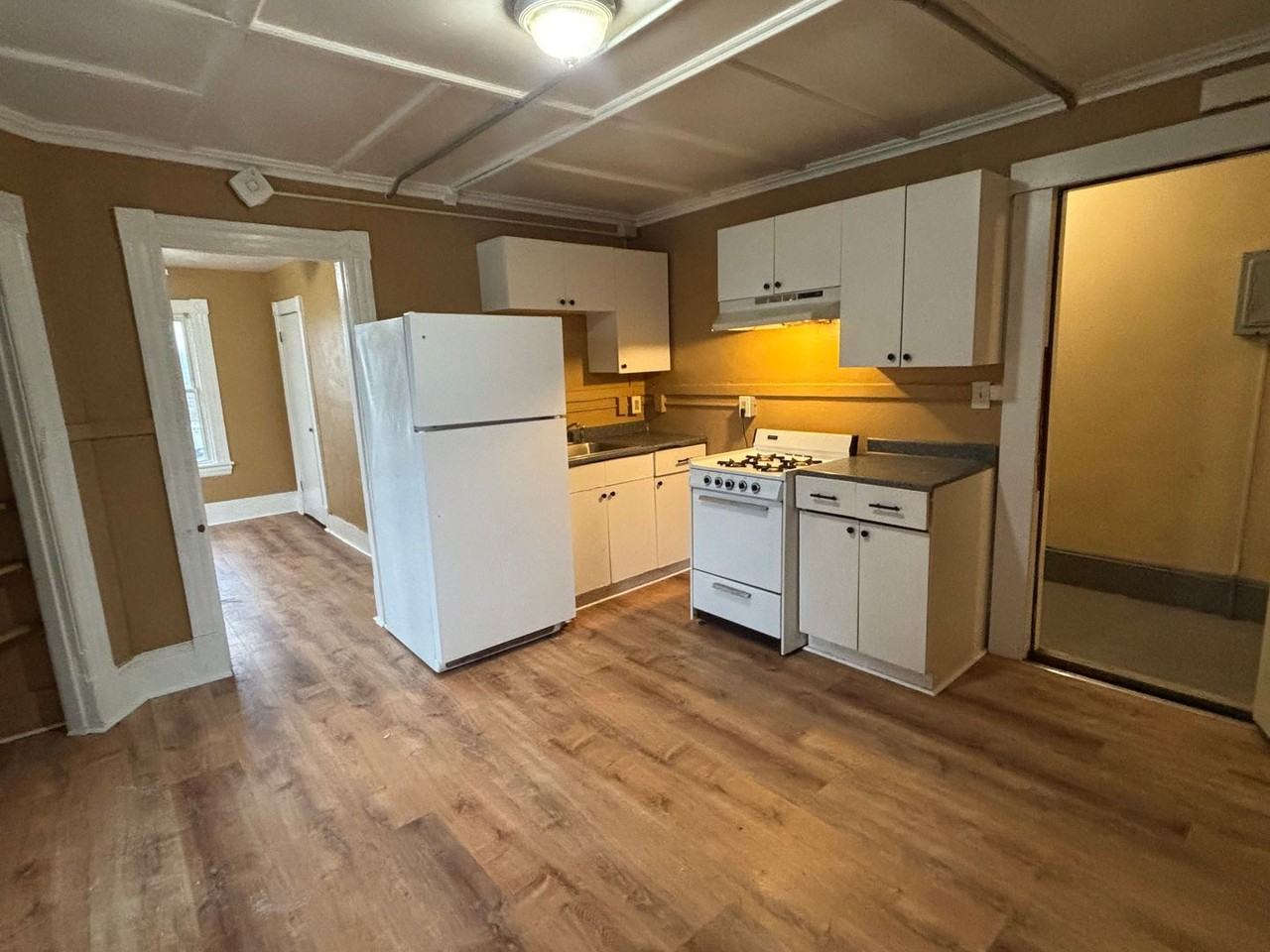 9 Dalton Ave #4 - Photo 5 of 7