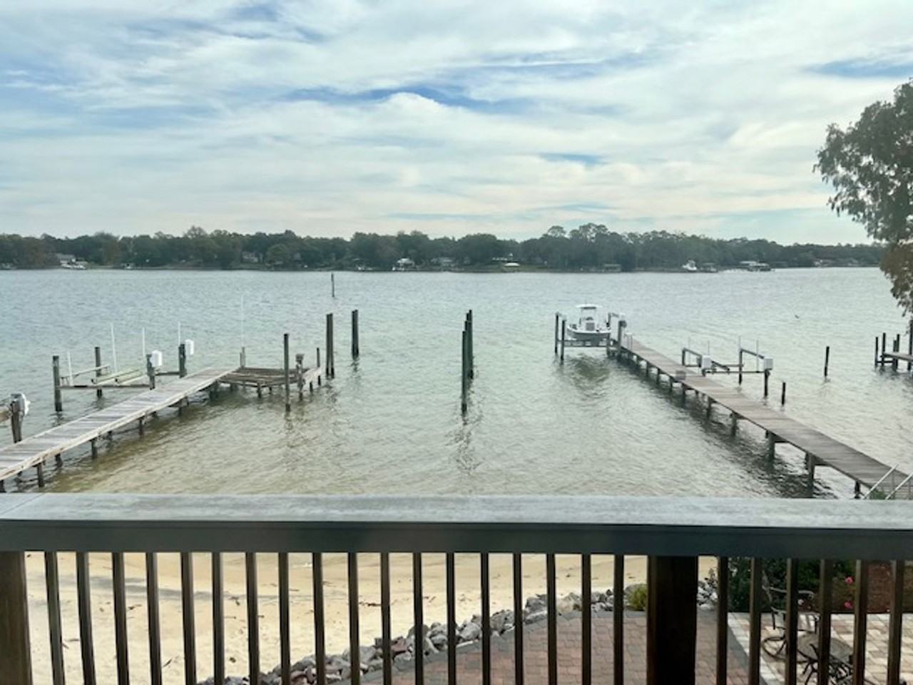 17 Bayshore Pt - Photo 3 of 32
