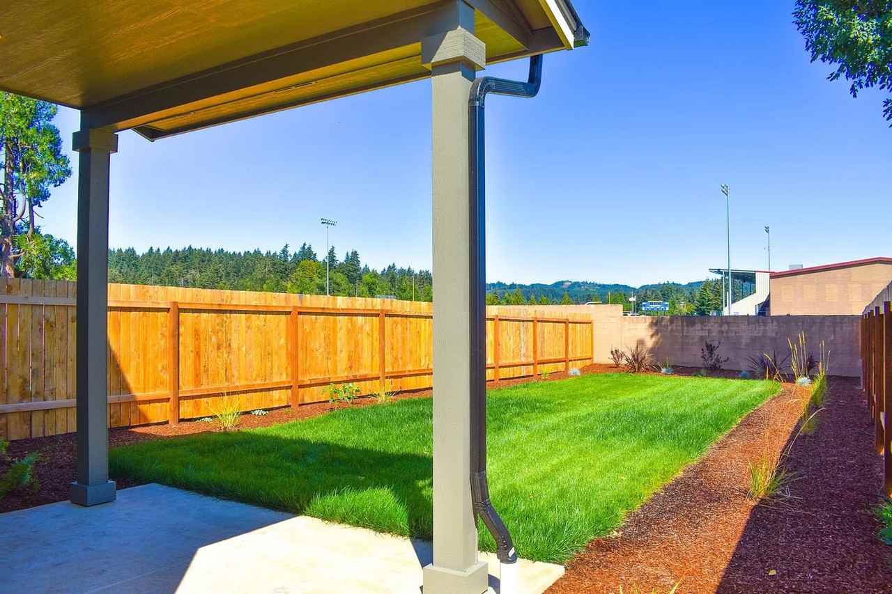 129 Sweet Ln - Photo 3 of 10