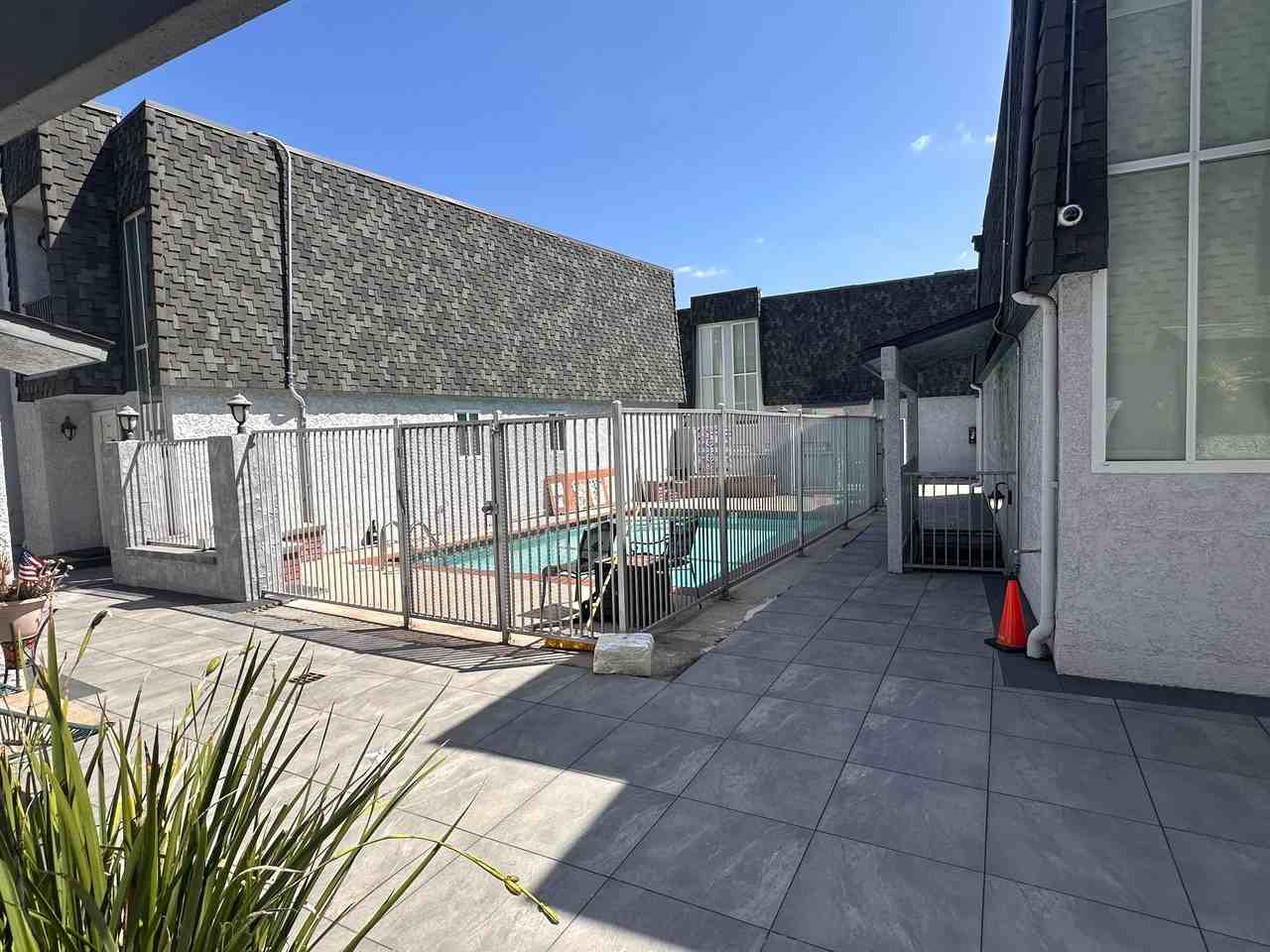 Barclay Square Apartments - Photo 3 of 5