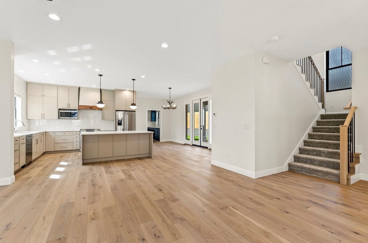803 W Aspen Ave - Photo 6 of 40